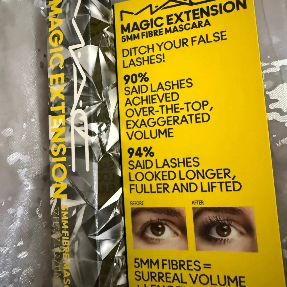 MAC Magic Extension Mascara with Bag New
